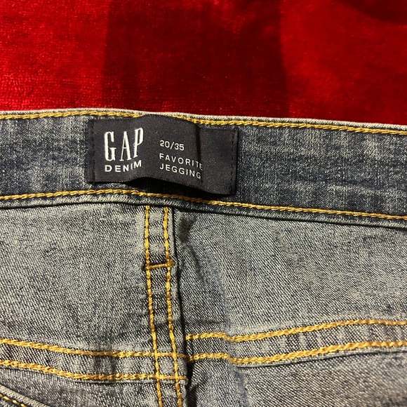 Gap boyfriend denim Capri - Picture 1 of 3